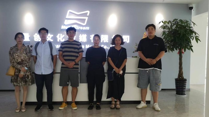 服装直播代运营公司：揭秘其优缺点与选择要点